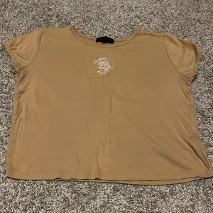 Social Scene tee with desert rose